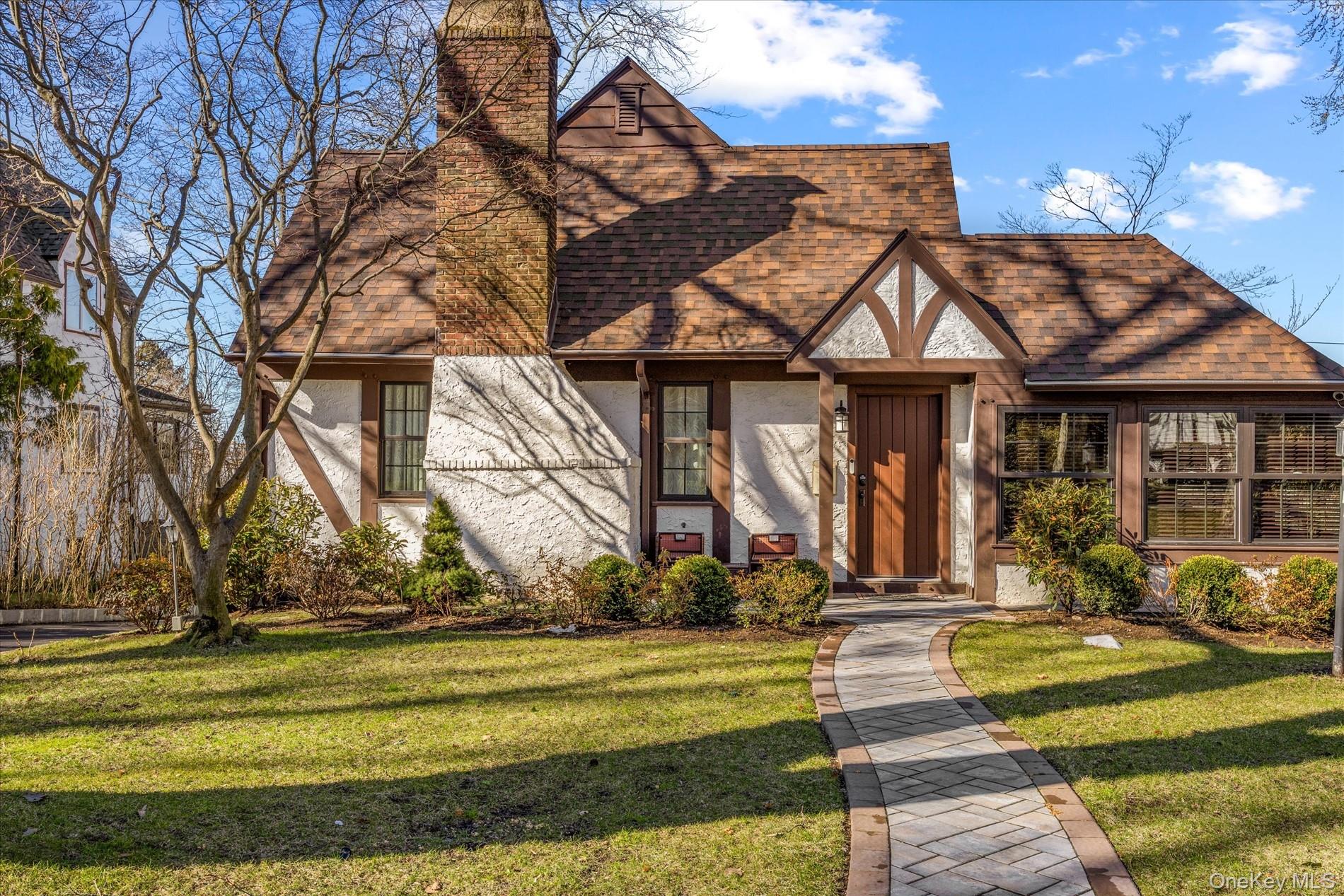 #1 photo, 45 Tain Drive, Great Neck , NY 11021