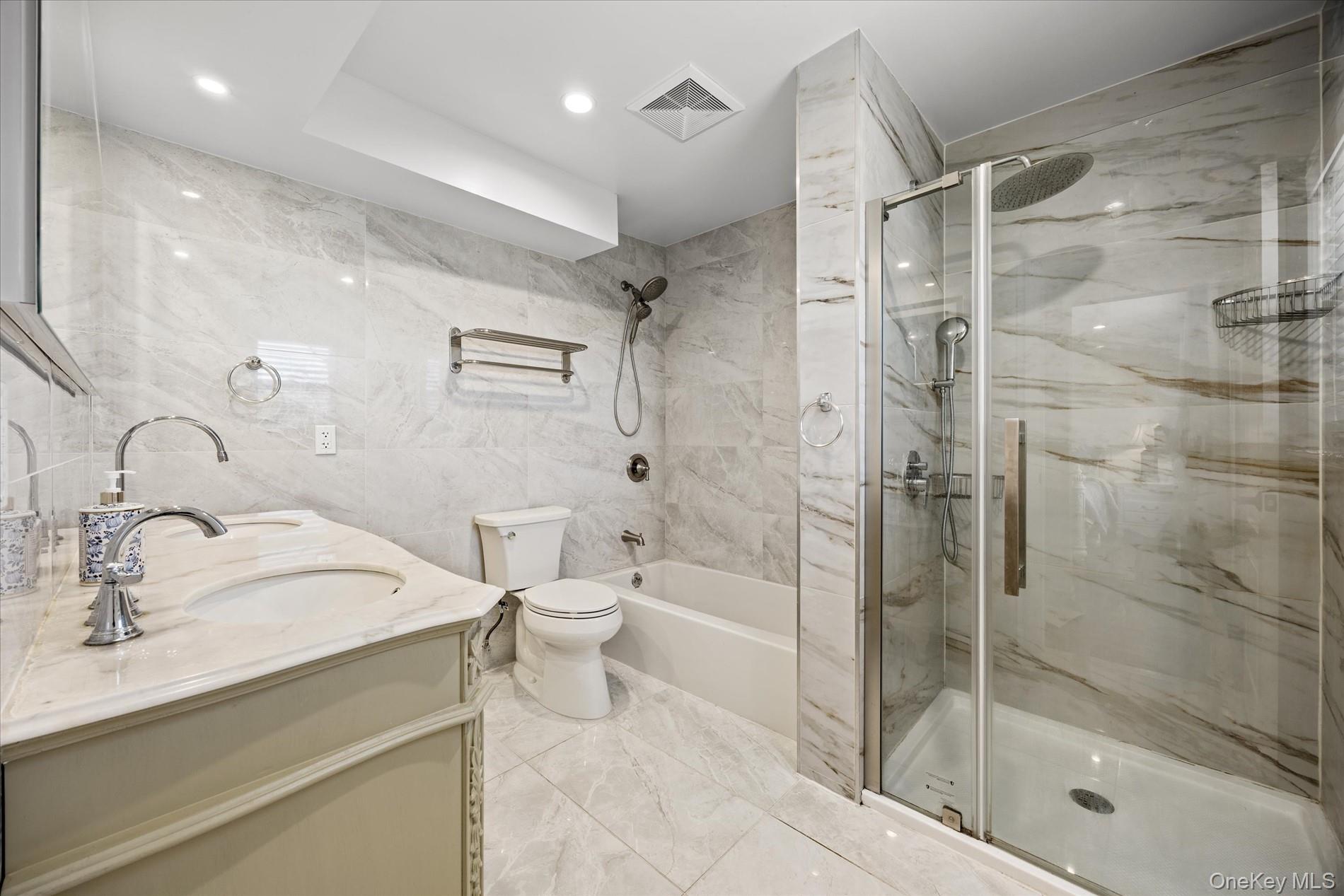 #12 photo, 45 Tain Drive, Great Neck , NY 11021