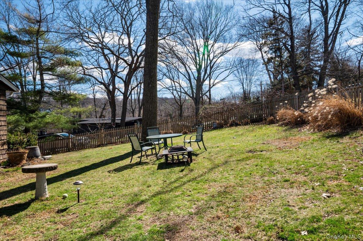 #19 photo, 41 Lakeside Drive, Centerport , NY 11721