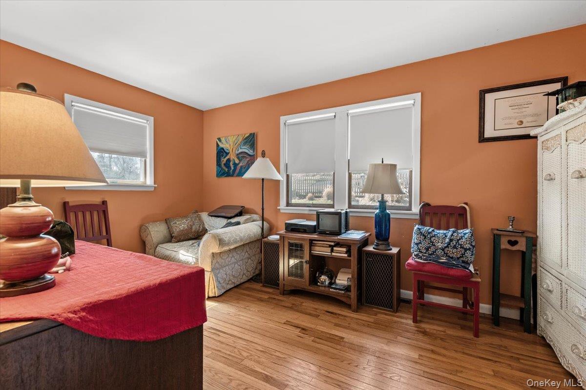 #7 photo, 41 Lakeside Drive, Centerport , NY 11721