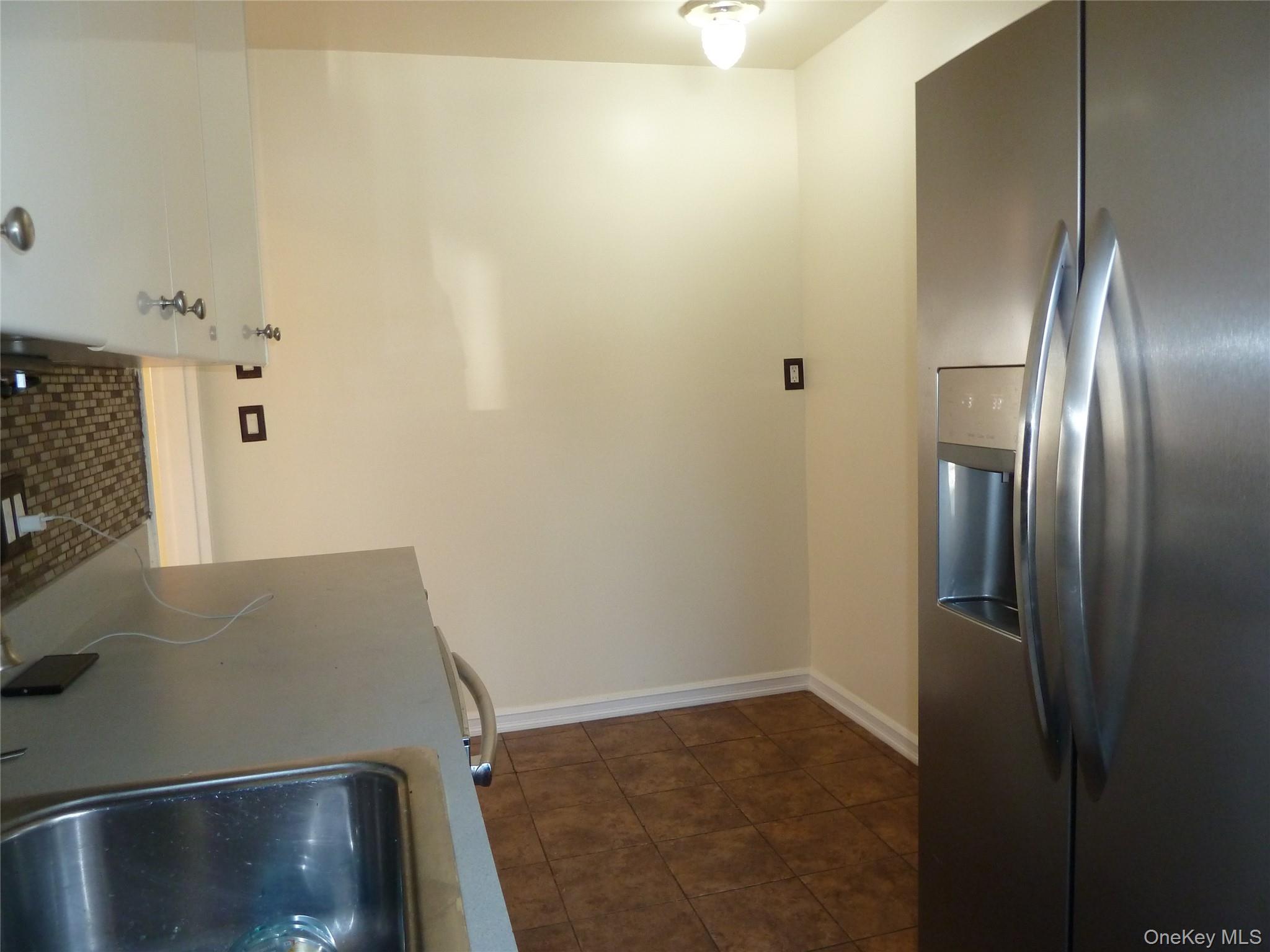 #12 photo, 25125 71st Avenue, Bellerose , NY 11426