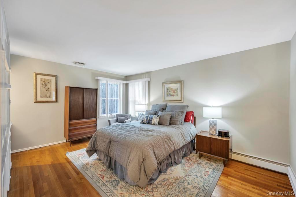 #19 photo, 19 Spyglass Lane, East Setauket , NY 11733