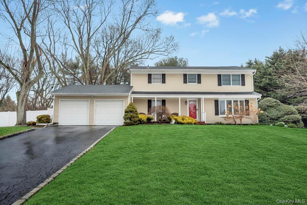 #2 photo, 19 Spyglass Lane, East Setauket , NY 11733