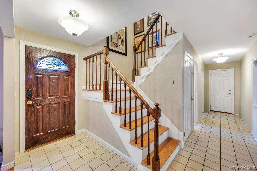 #3 photo, 19 Spyglass Lane, East Setauket , NY 11733