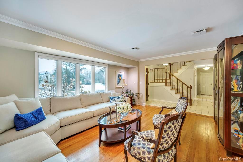 #5 photo, 19 Spyglass Lane, East Setauket , NY 11733