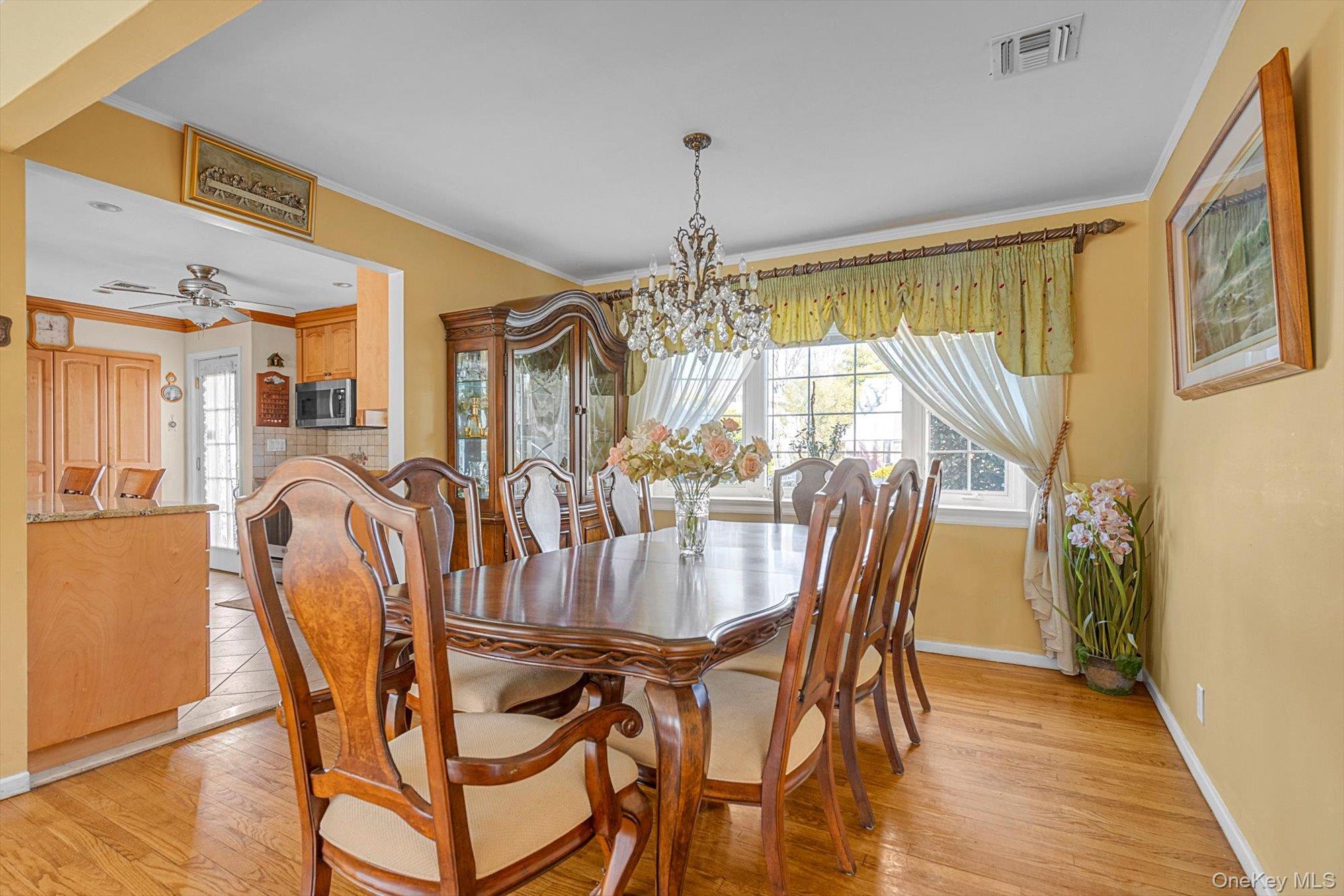 #4 photo, 40 Vassar Street, ناسو Garden City , NY 11530