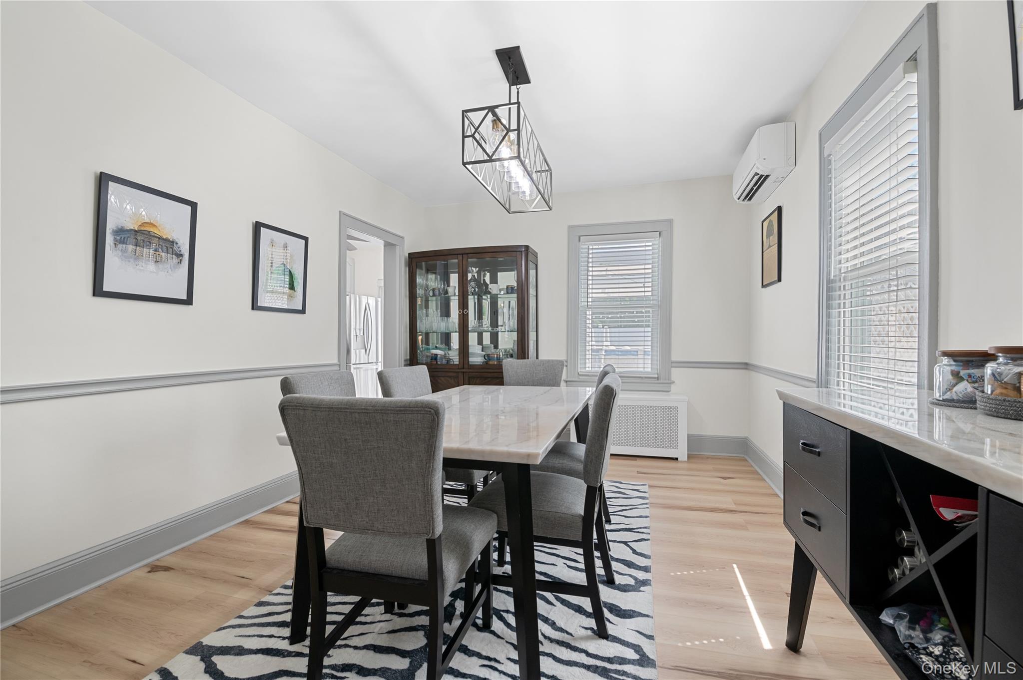 #6 photo, 408 Wellington Road, Mineola , NY 11501