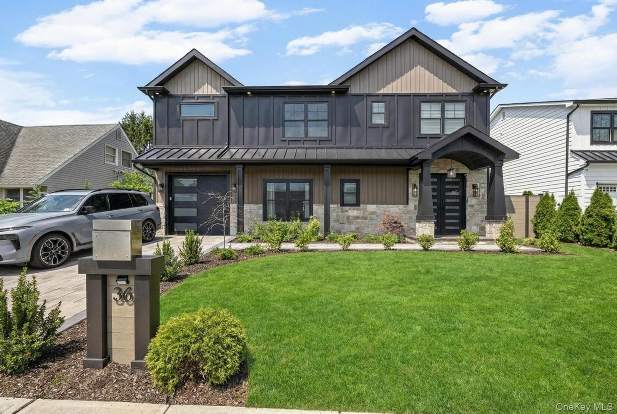 #1 photo, 36 Foster Lane, Нассау ‖ Westbury , NY 11590