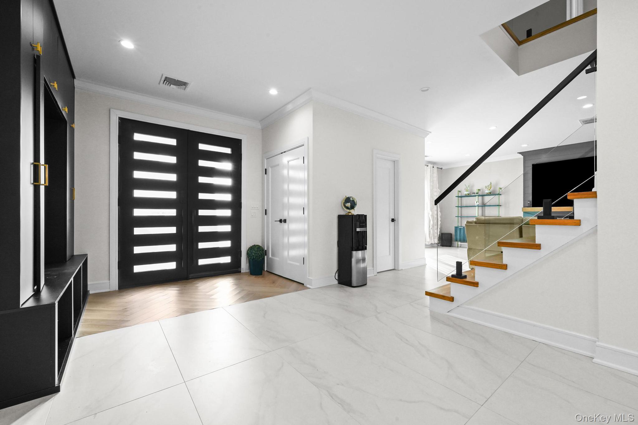 #4 photo, 36 Foster Lane, Нассау ‖ Westbury , NY 11590