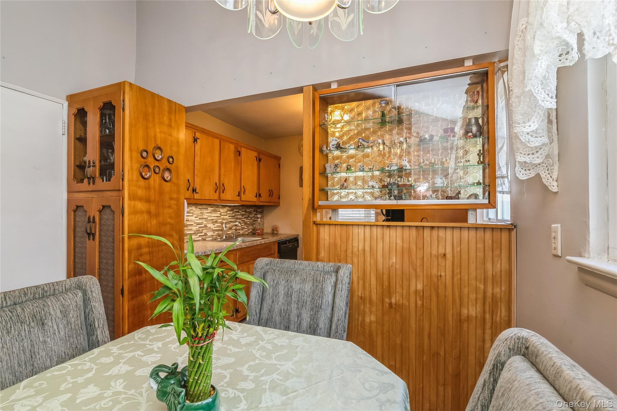 #11 photo, 66 Craven Street, سوفولك Huntington Station , NY 11746