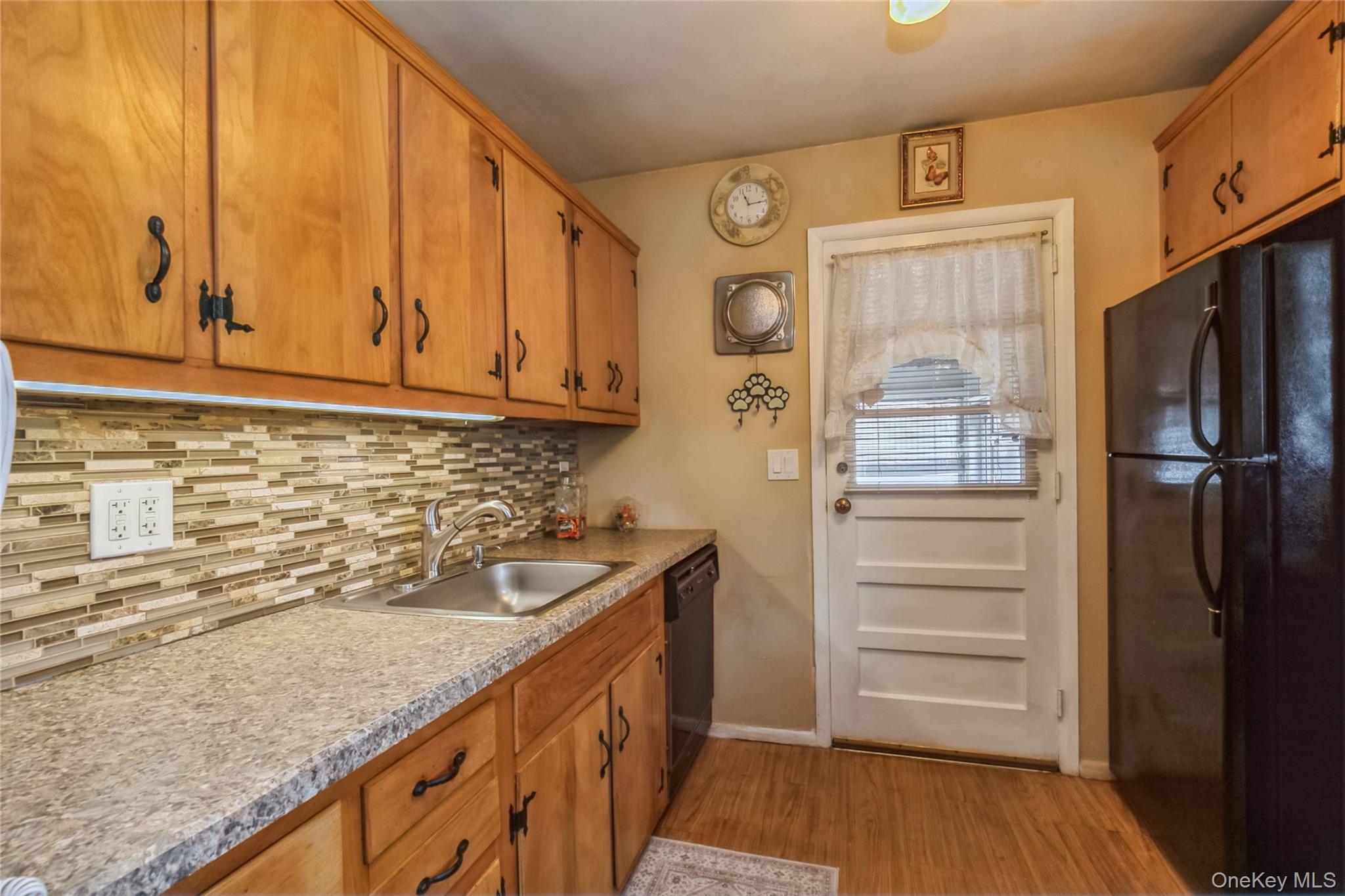 #12 photo, 66 Craven Street, سوفولك Huntington Station , NY 11746