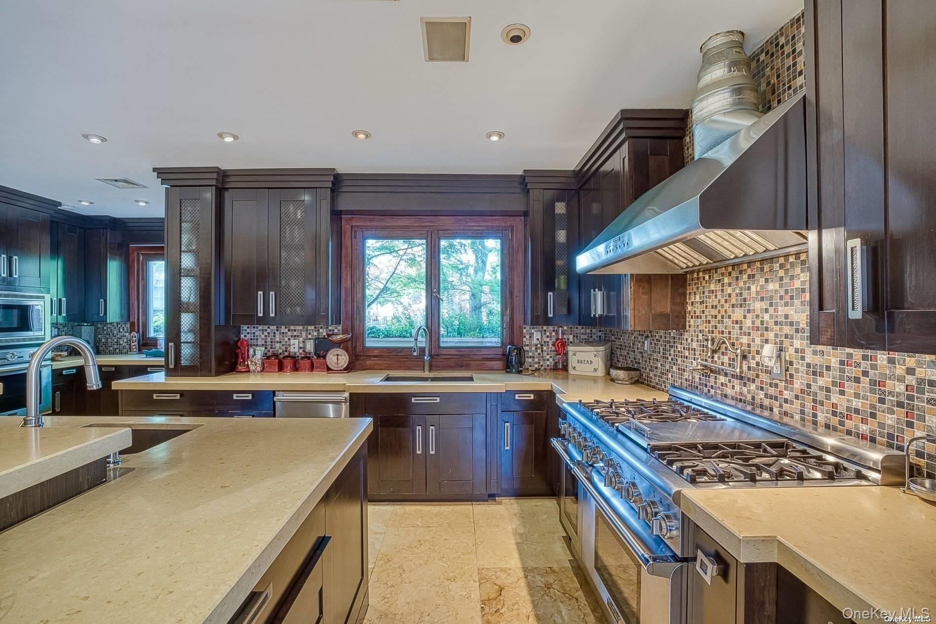 #11 photo, 959 S End Road, Woodmere , NY 11598