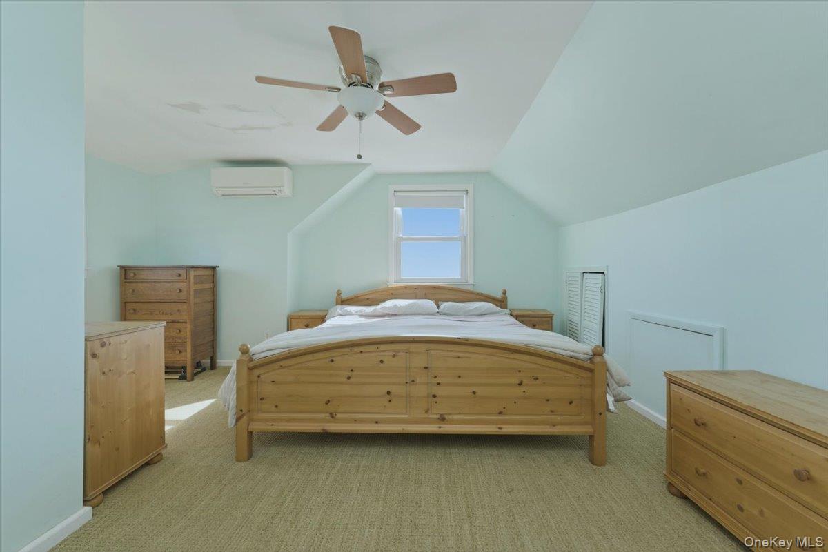 #11 photo, 308 Moore Avenue, नासाउ काउंटी Oceanside , NY 11572