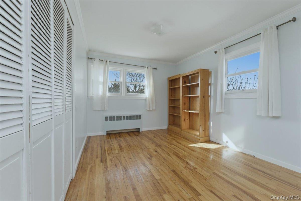 #8 photo, 308 Moore Avenue, नासाउ काउंटी Oceanside , NY 11572