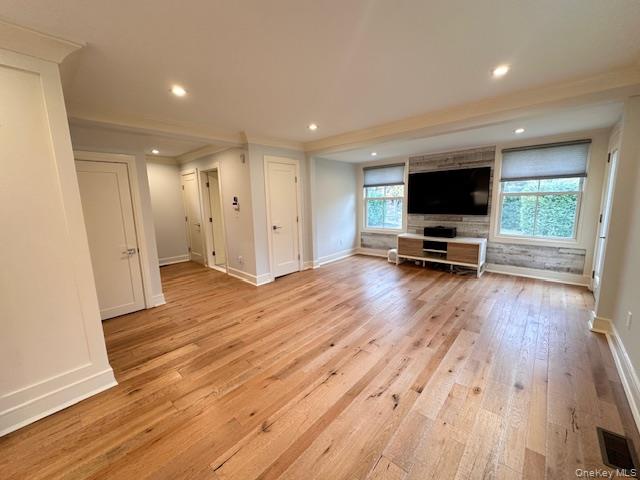 #13 photo, 414 Thompson Street, Port Jefferson Village , NY 11777