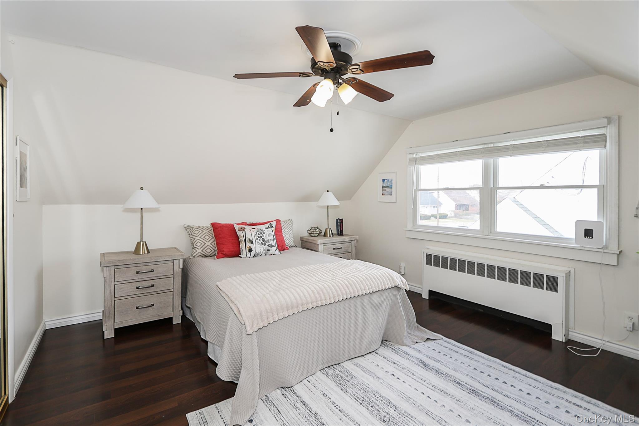 #17 photo, 75 Riverside Avenue, מחוז נסאו Merrick , NY 11566