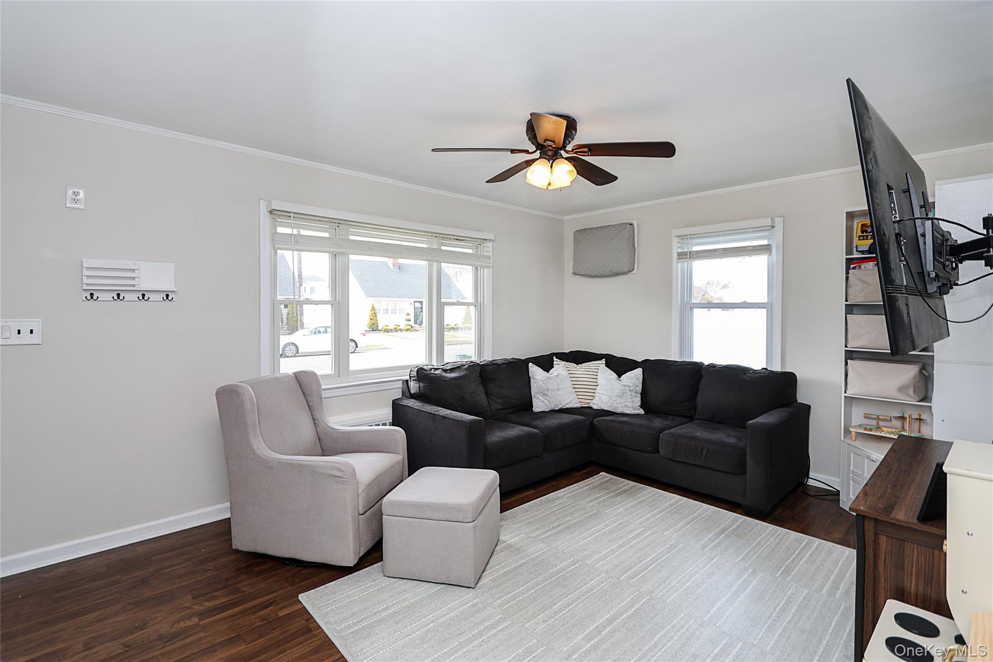 #4 photo, 75 Riverside Avenue, מחוז נסאו Merrick , NY 11566