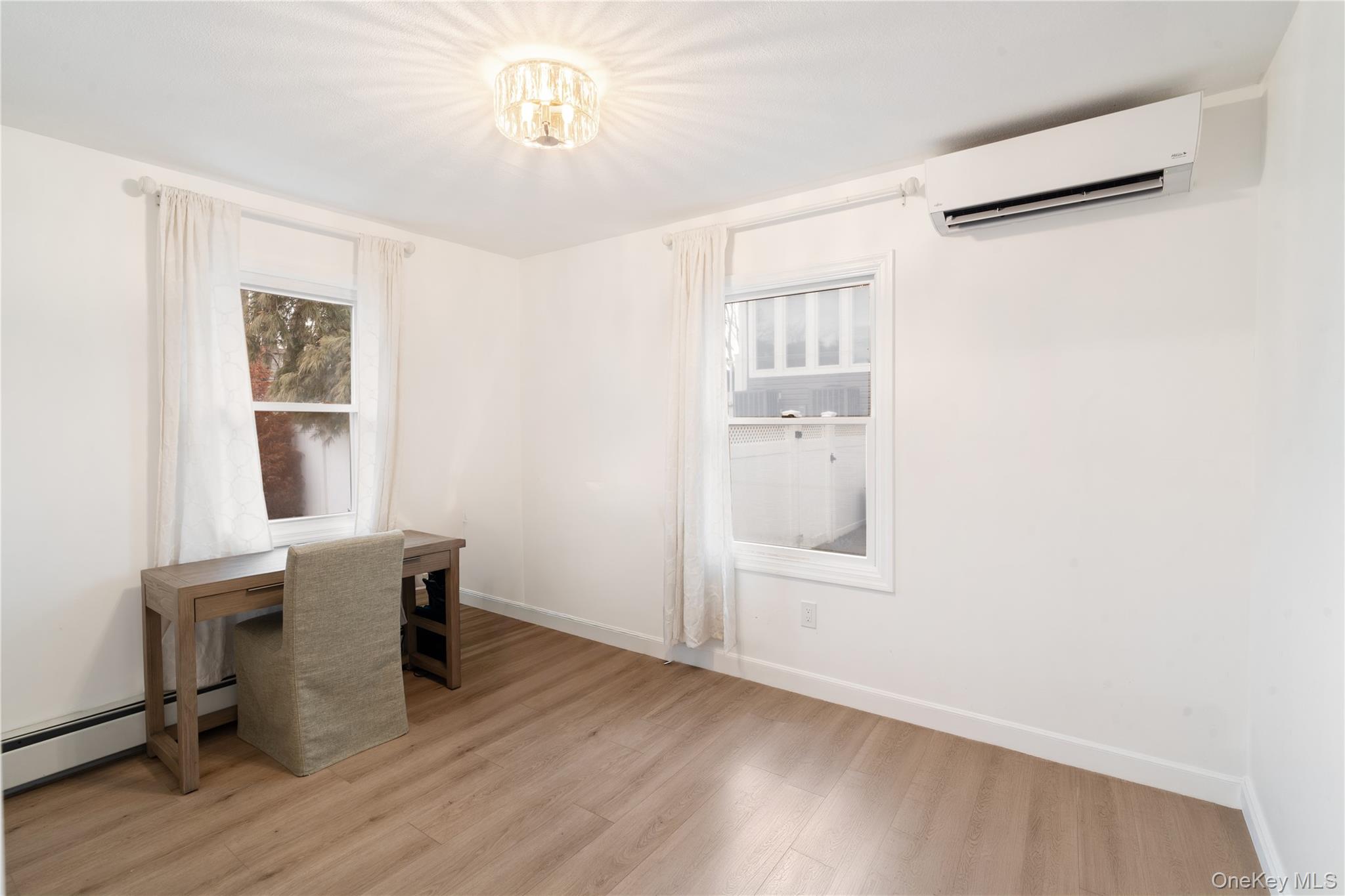 #14 photo, 2552 Woodland Avenue, Нассау ‖ Wantagh , NY 11793