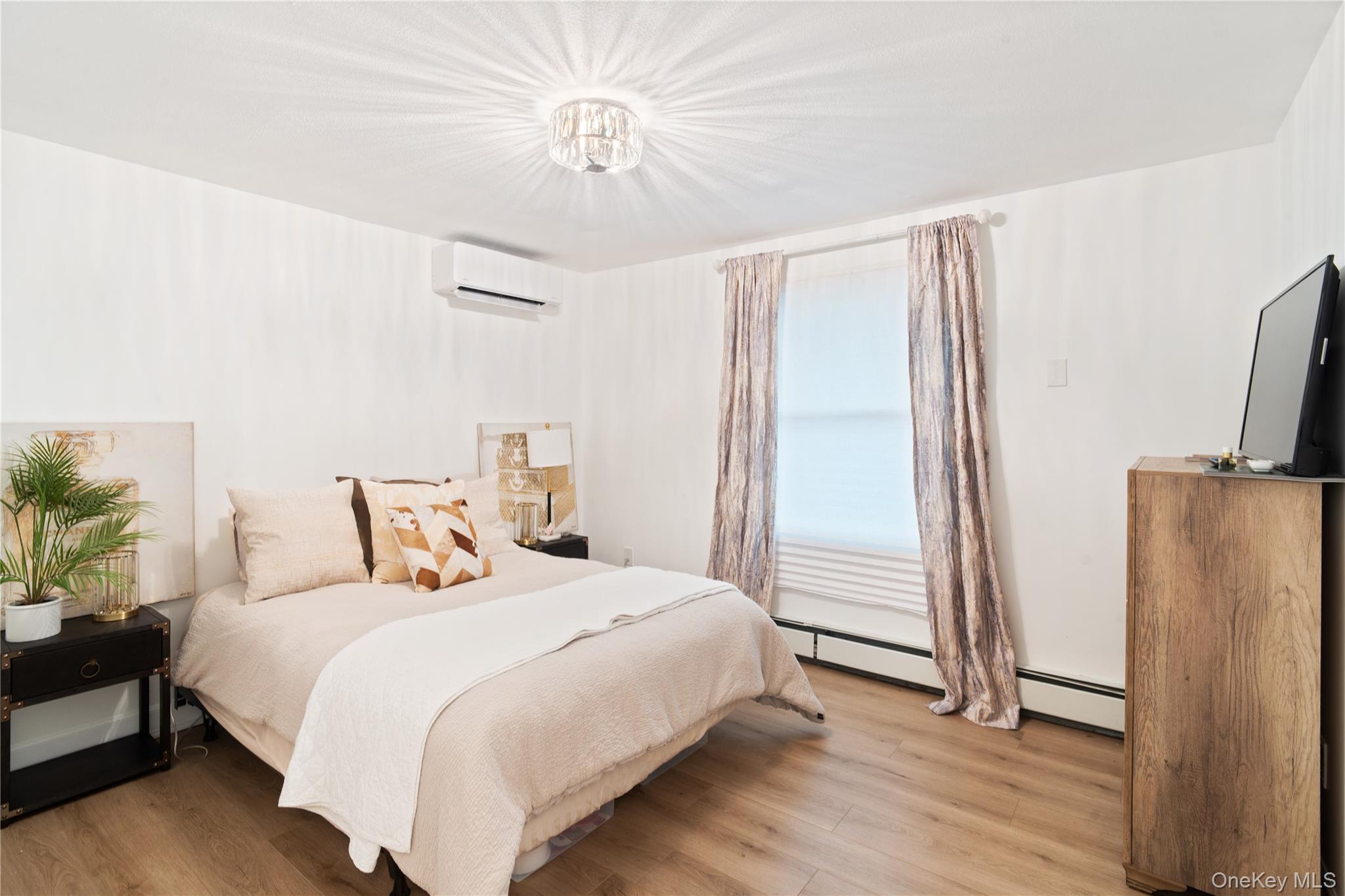 #15 photo, 2552 Woodland Avenue, Нассау ‖ Wantagh , NY 11793