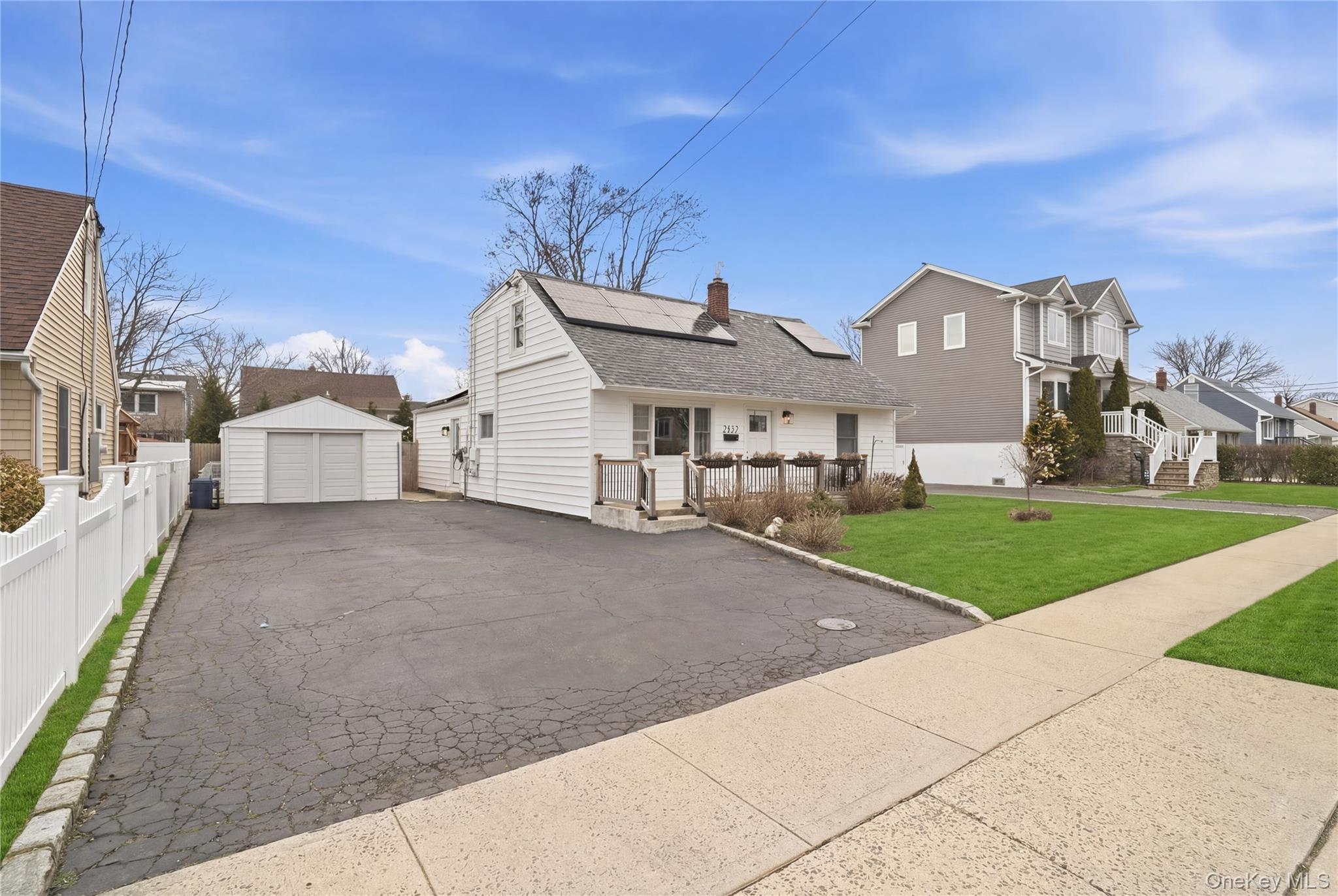 #2 photo, 2552 Woodland Avenue, Нассау ‖ Wantagh , NY 11793
