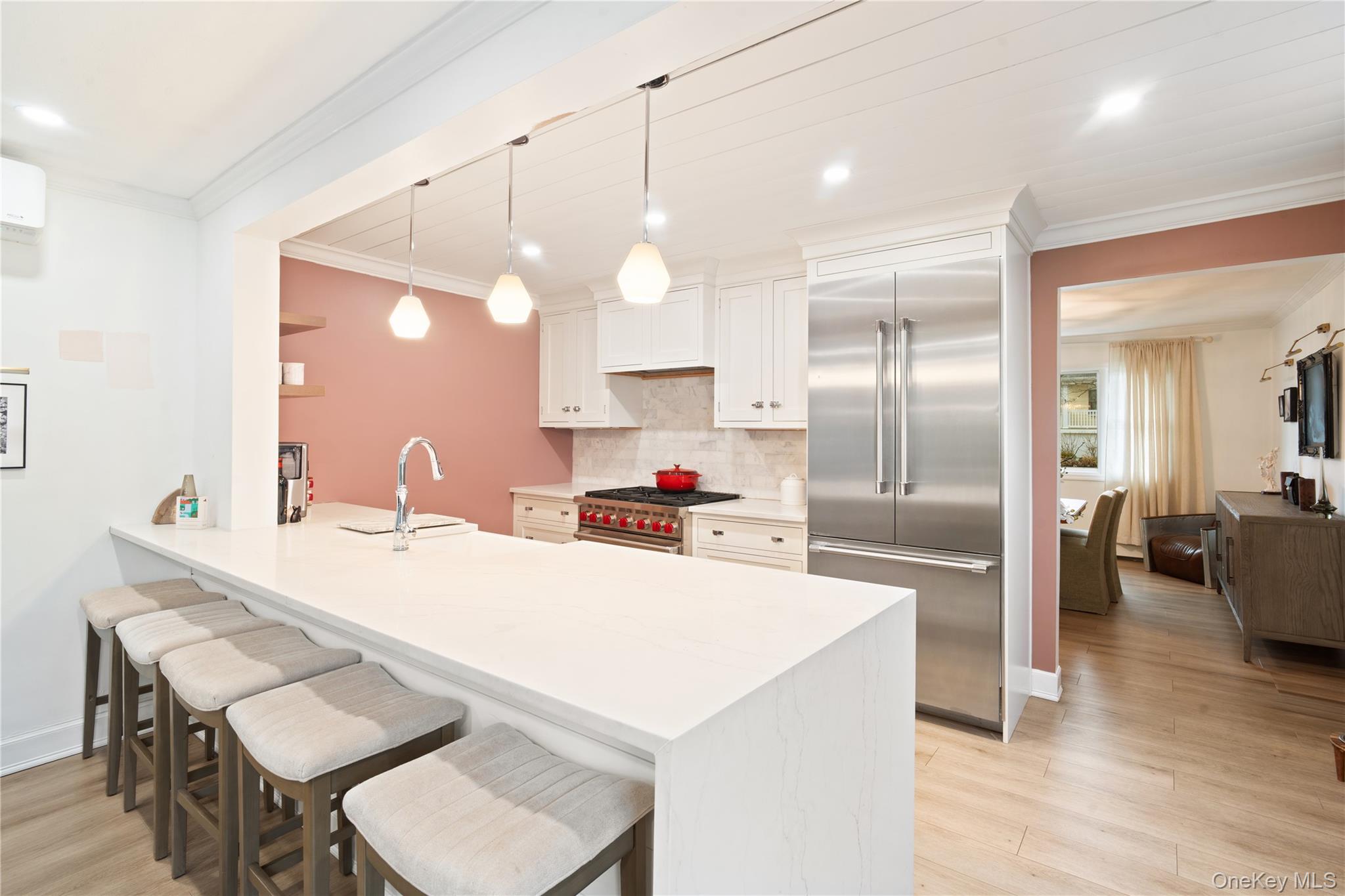 #6 photo, 2552 Woodland Avenue, Нассау ‖ Wantagh , NY 11793