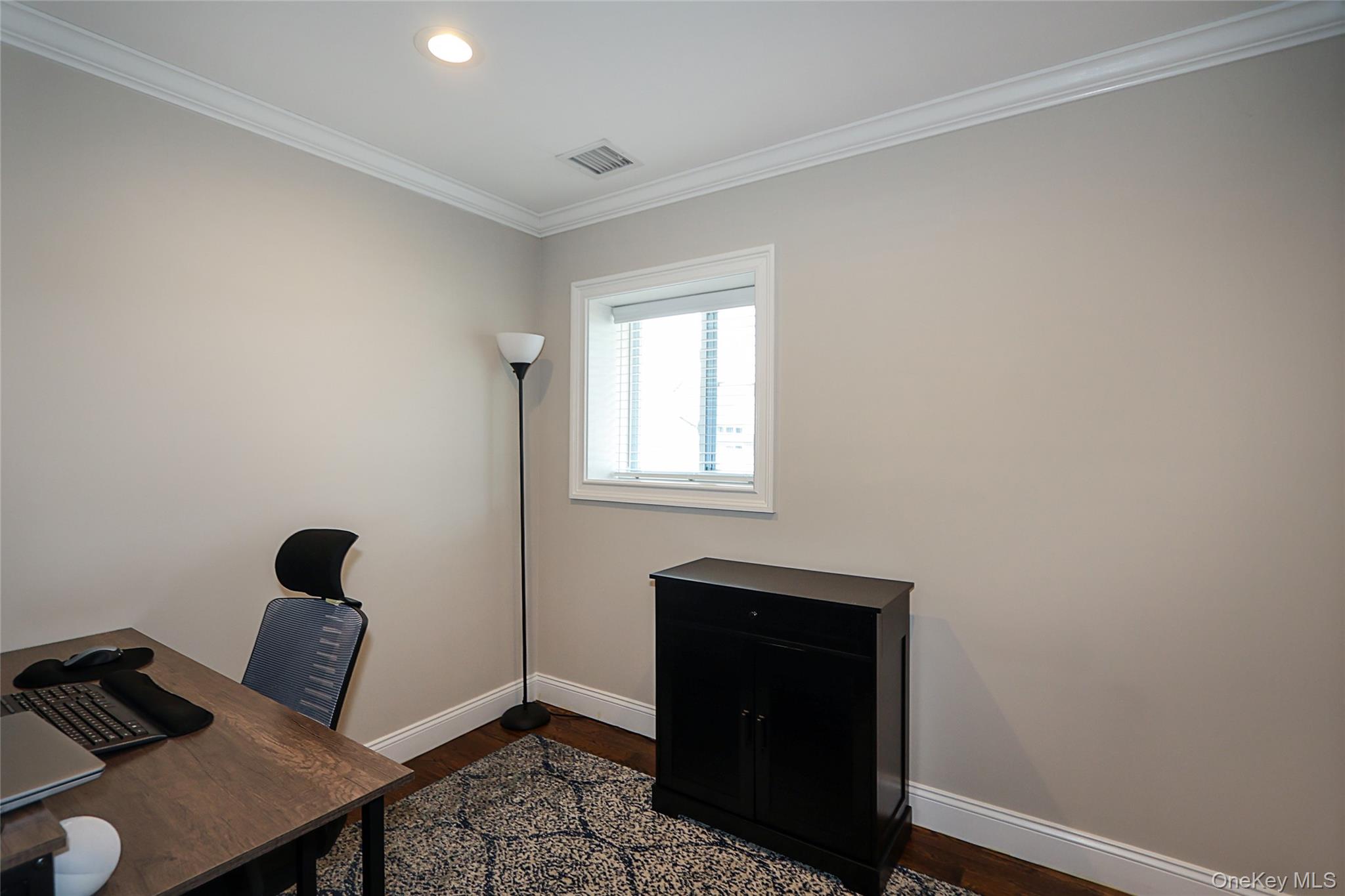 #16 photo, 1057 Thompson Drive, سوفولك Bay Shore , NY 11706