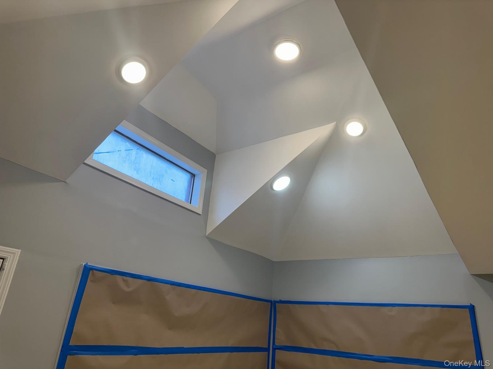 #4 photo, 12704 97th Avenue, Richmond Hill S. , NY 11419