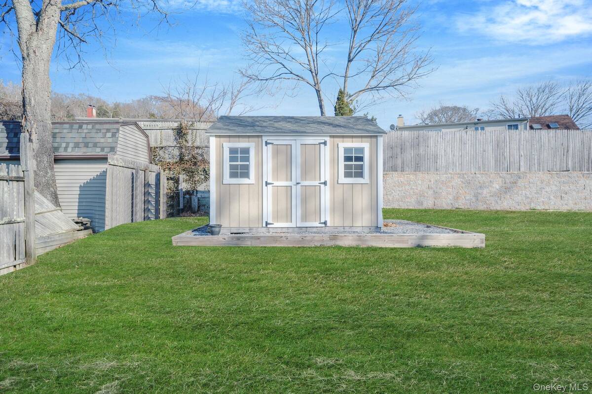 #23 photo, 75 Oakcrest Avenue, সাফোক কাউন্টি Farmingville , NY 11738