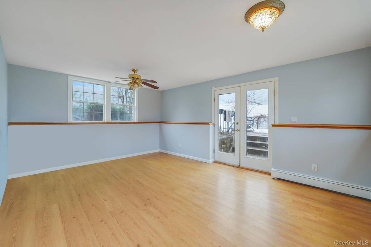 #24 photo, 92 Hawthorne Road, Kings Park , NY 11754