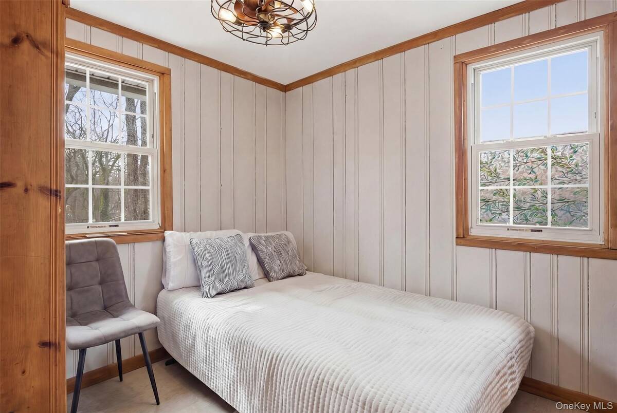 #10 photo, 66 Chestnut Avenue, Setauket , NY 11733