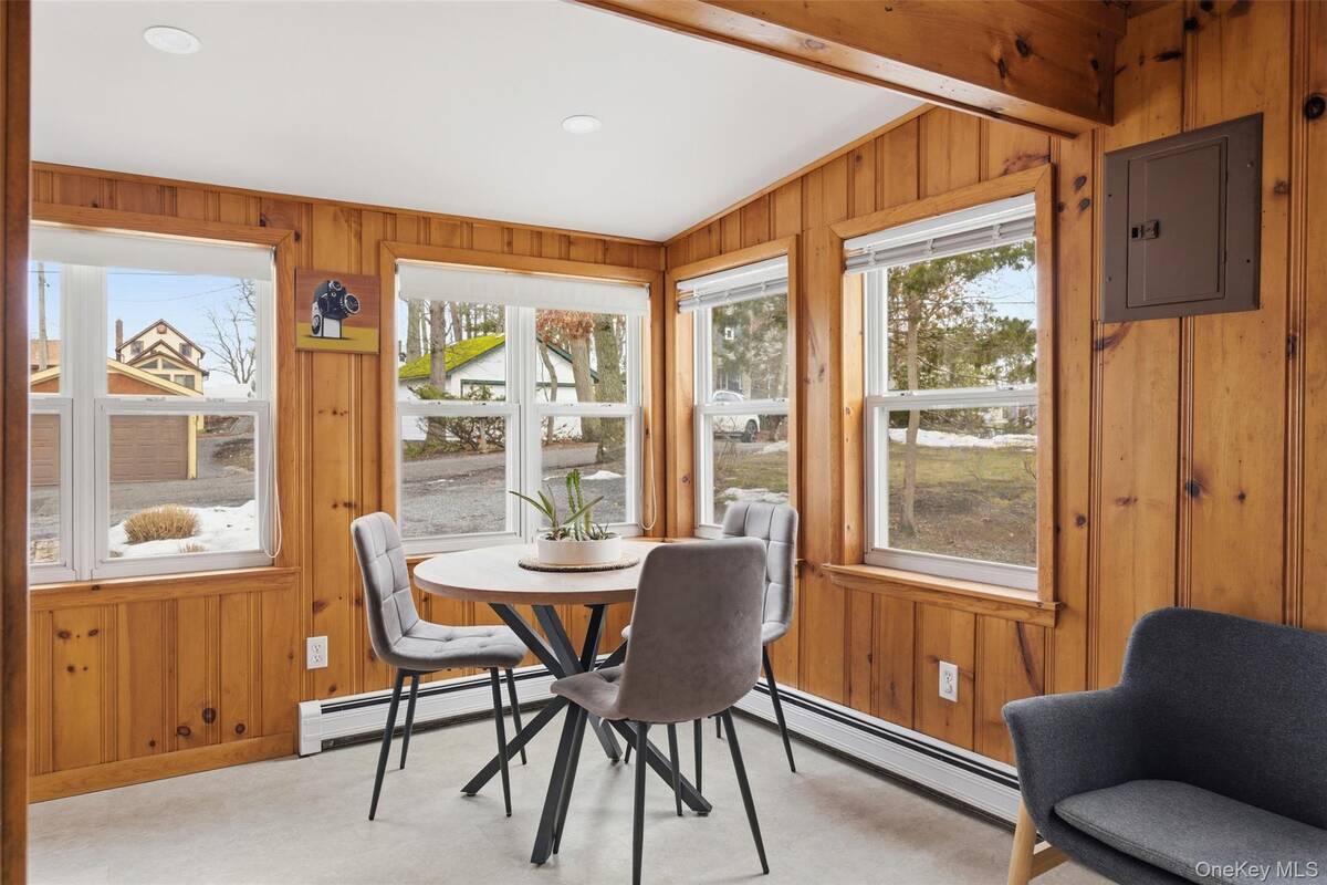 #5 photo, 66 Chestnut Avenue, Setauket , NY 11733