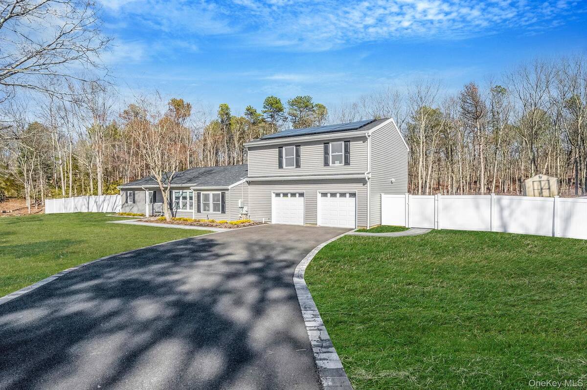 #1 photo, 17 Fairway Drive, Manorville , NY 11949