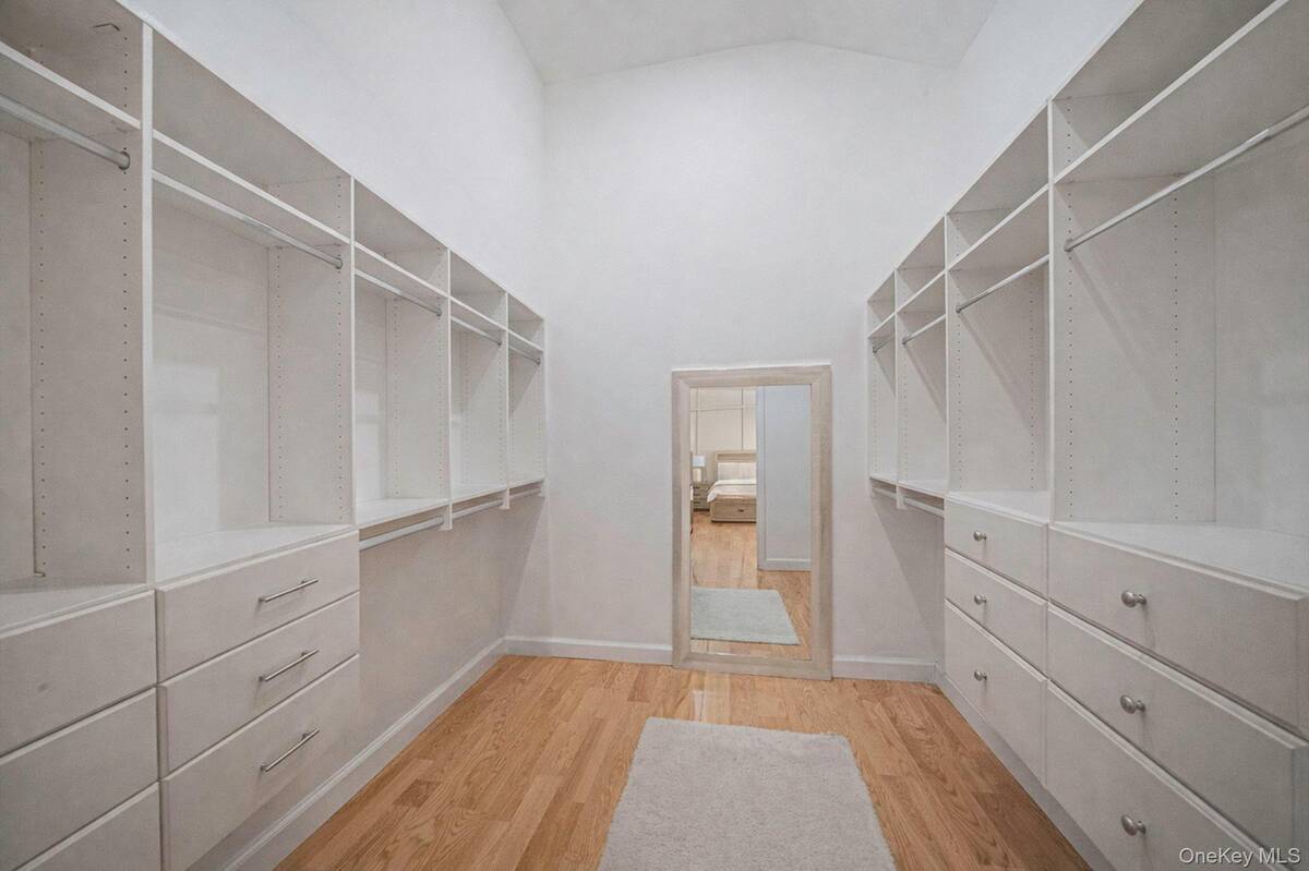 #33 photo, 17 Fairway Drive, Manorville , NY 11949