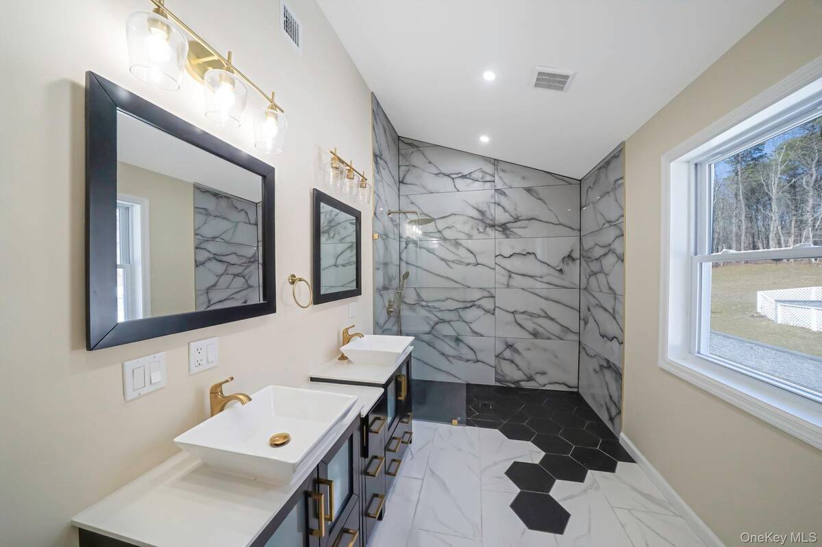 #35 photo, 17 Fairway Drive, Manorville , NY 11949