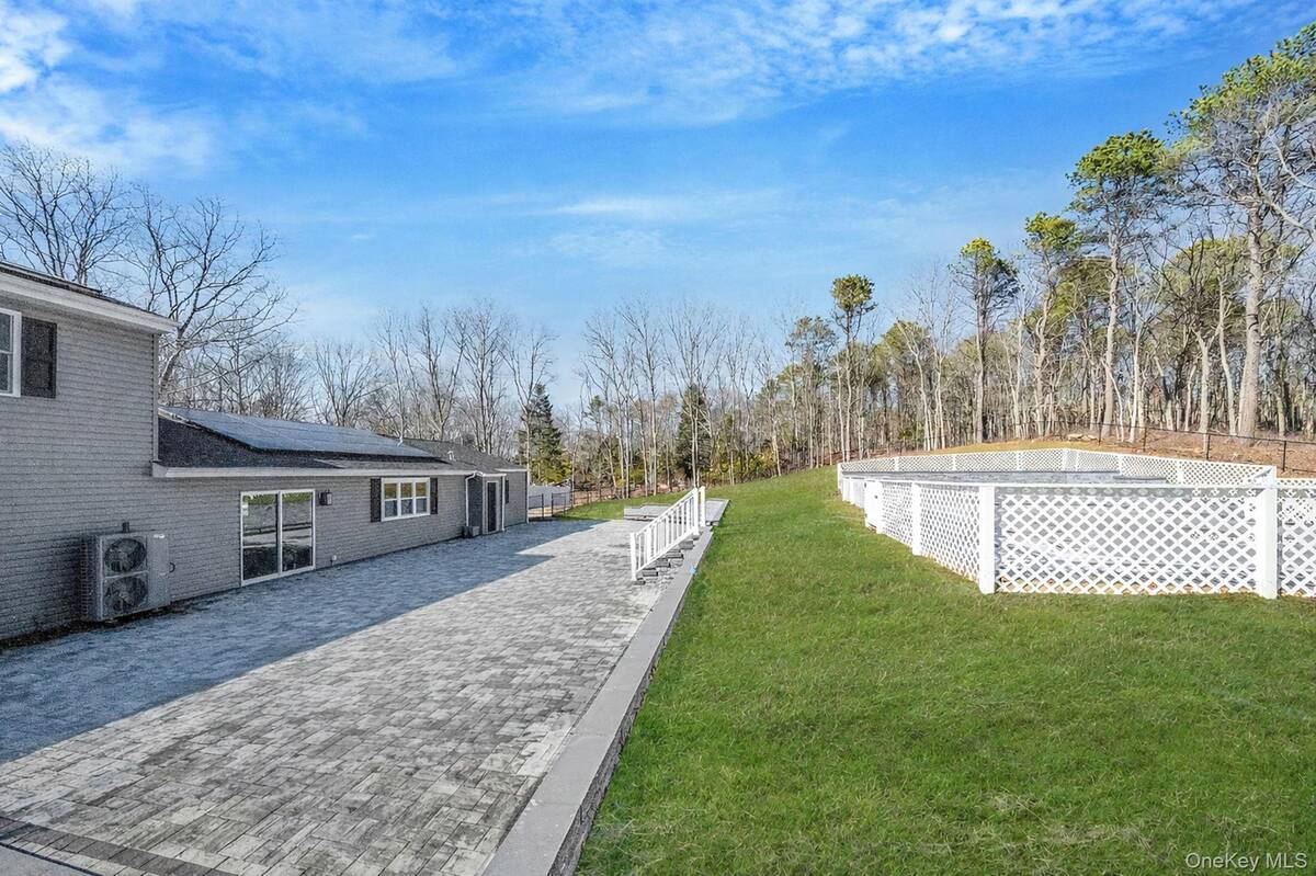 #41 photo, 17 Fairway Drive, Manorville , NY 11949