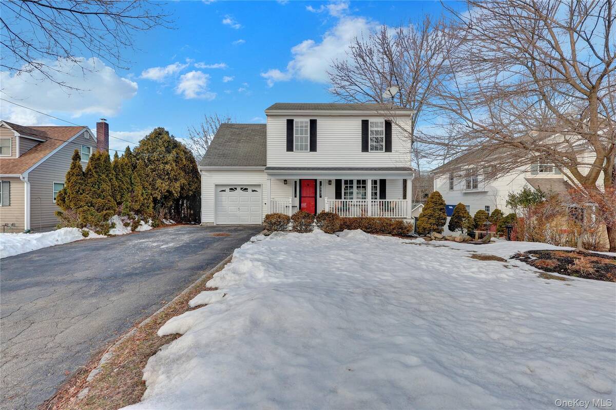 #1 photo, 21 Woodside Avenue, מחוז סאפוק Port Jefferson , NY 11777