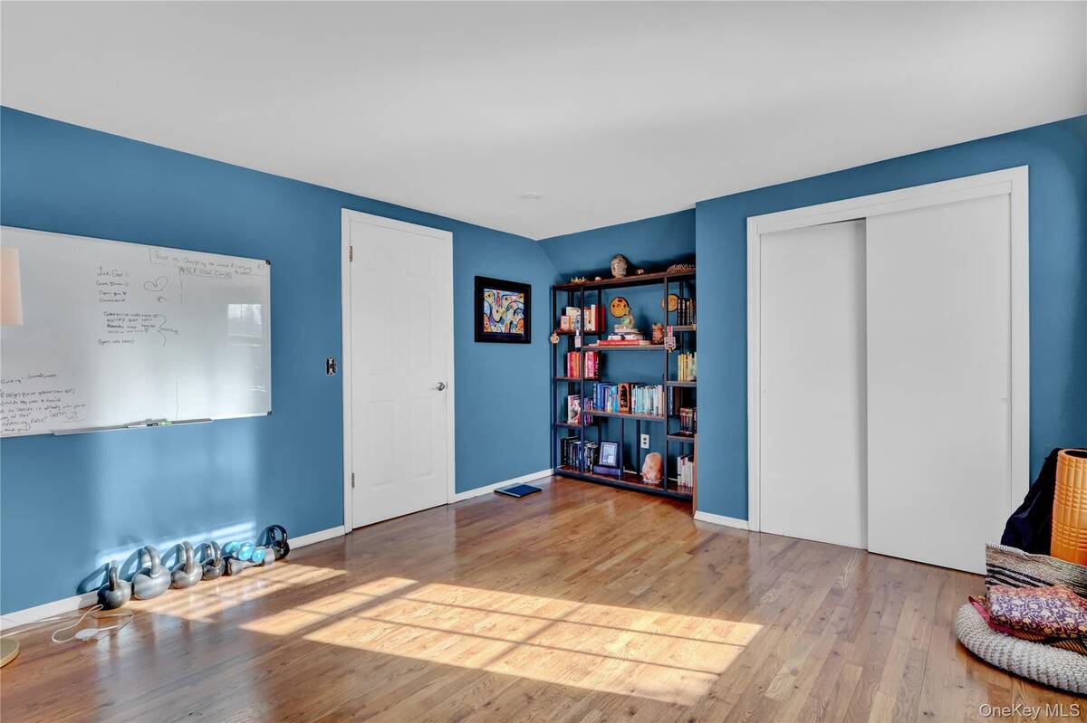 #18 photo, 21 Woodside Avenue, מחוז סאפוק Port Jefferson , NY 11777