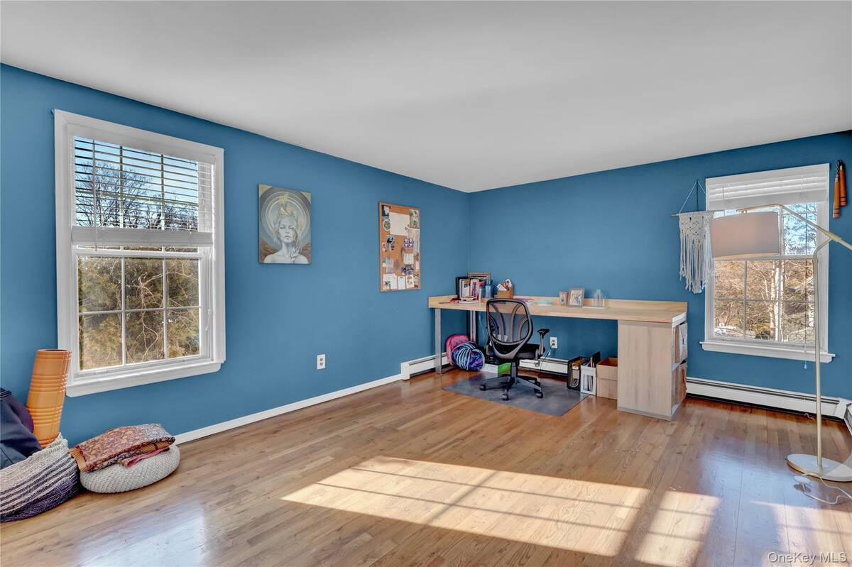 #19 photo, 21 Woodside Avenue, מחוז סאפוק Port Jefferson , NY 11777