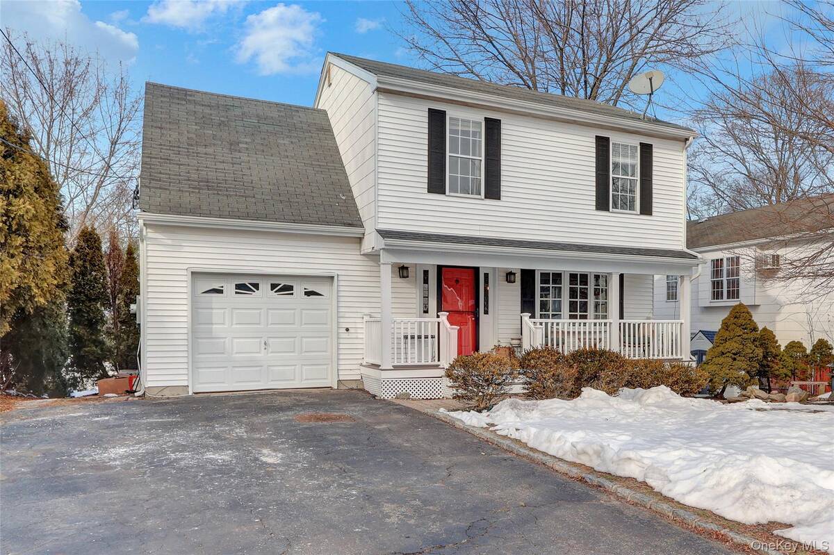 #2 photo, 21 Woodside Avenue, מחוז סאפוק Port Jefferson , NY 11777