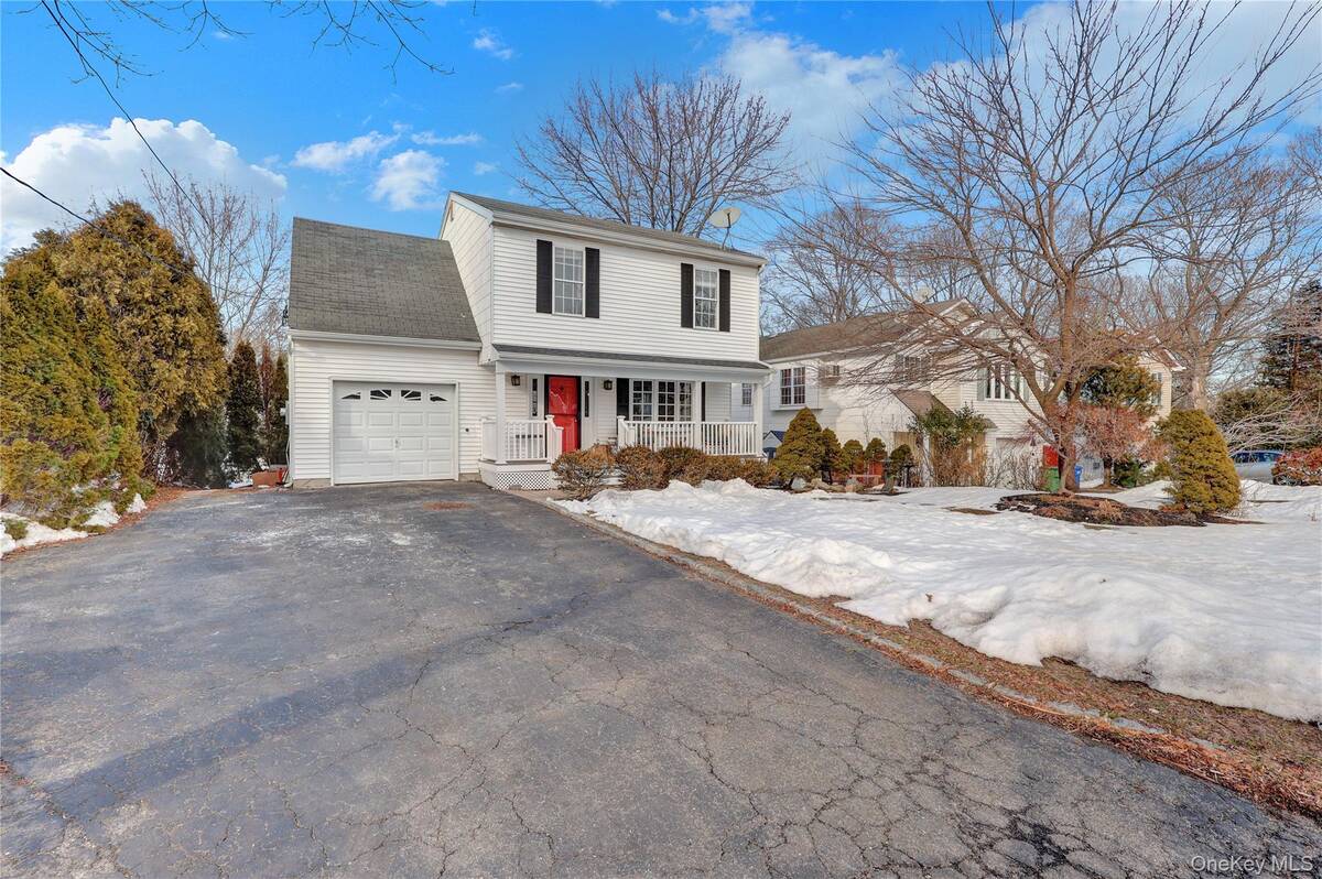 #3 photo, 21 Woodside Avenue, מחוז סאפוק Port Jefferson , NY 11777