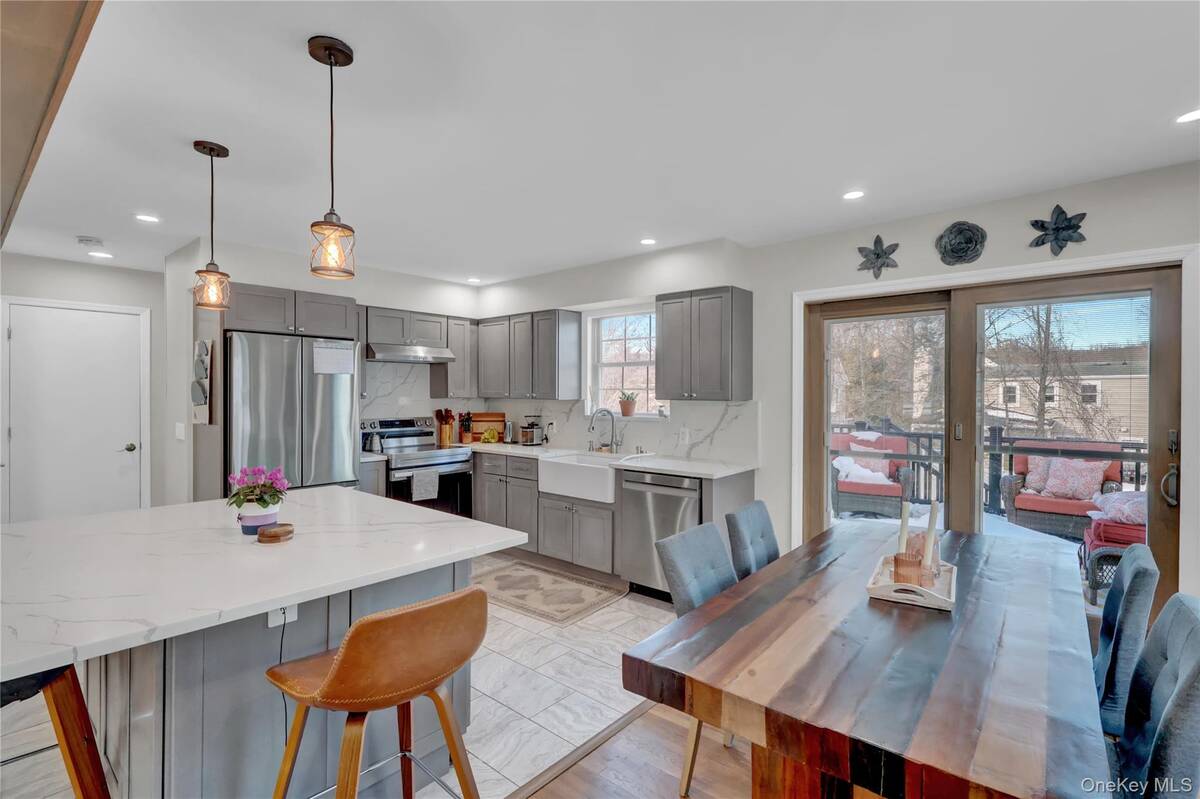 #8 photo, 21 Woodside Avenue, מחוז סאפוק Port Jefferson , NY 11777