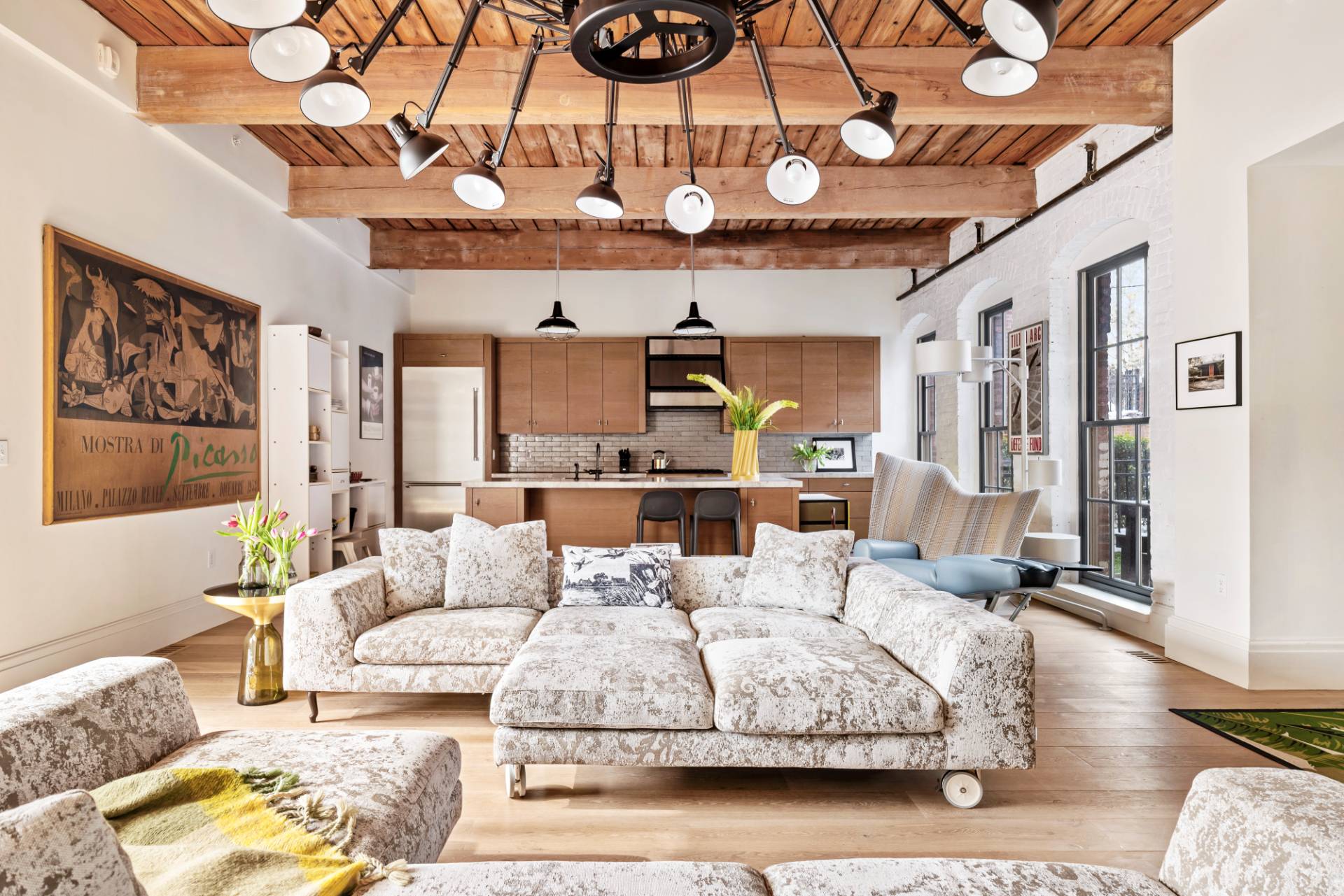 #1 photo, 15 CHURCH ST, #G-122, מחוז סאפוק Southampton , NY 11963