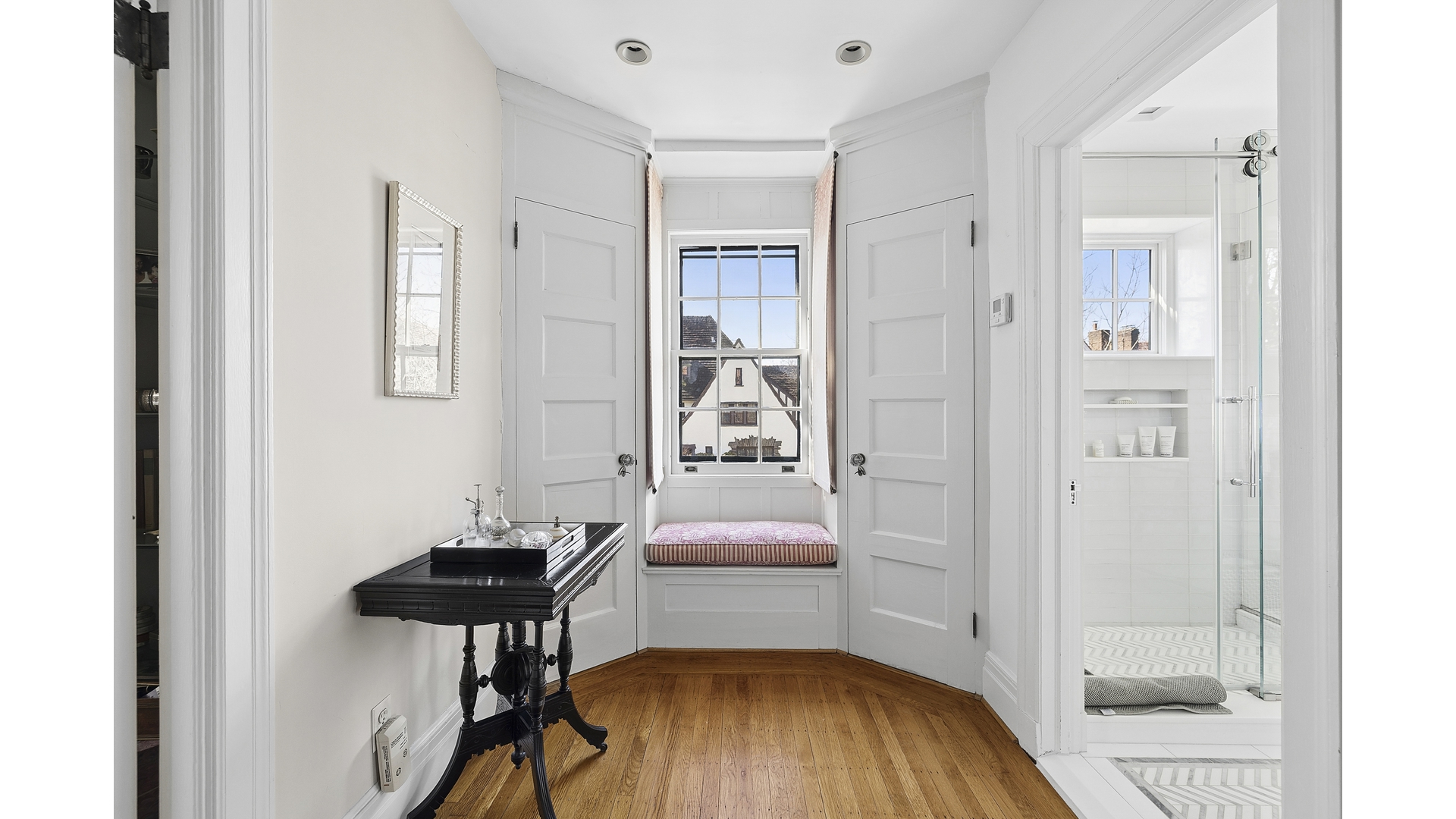 #13 photo, 205 PURITAN Avenue, كوينز Forest Hills , NY 11375