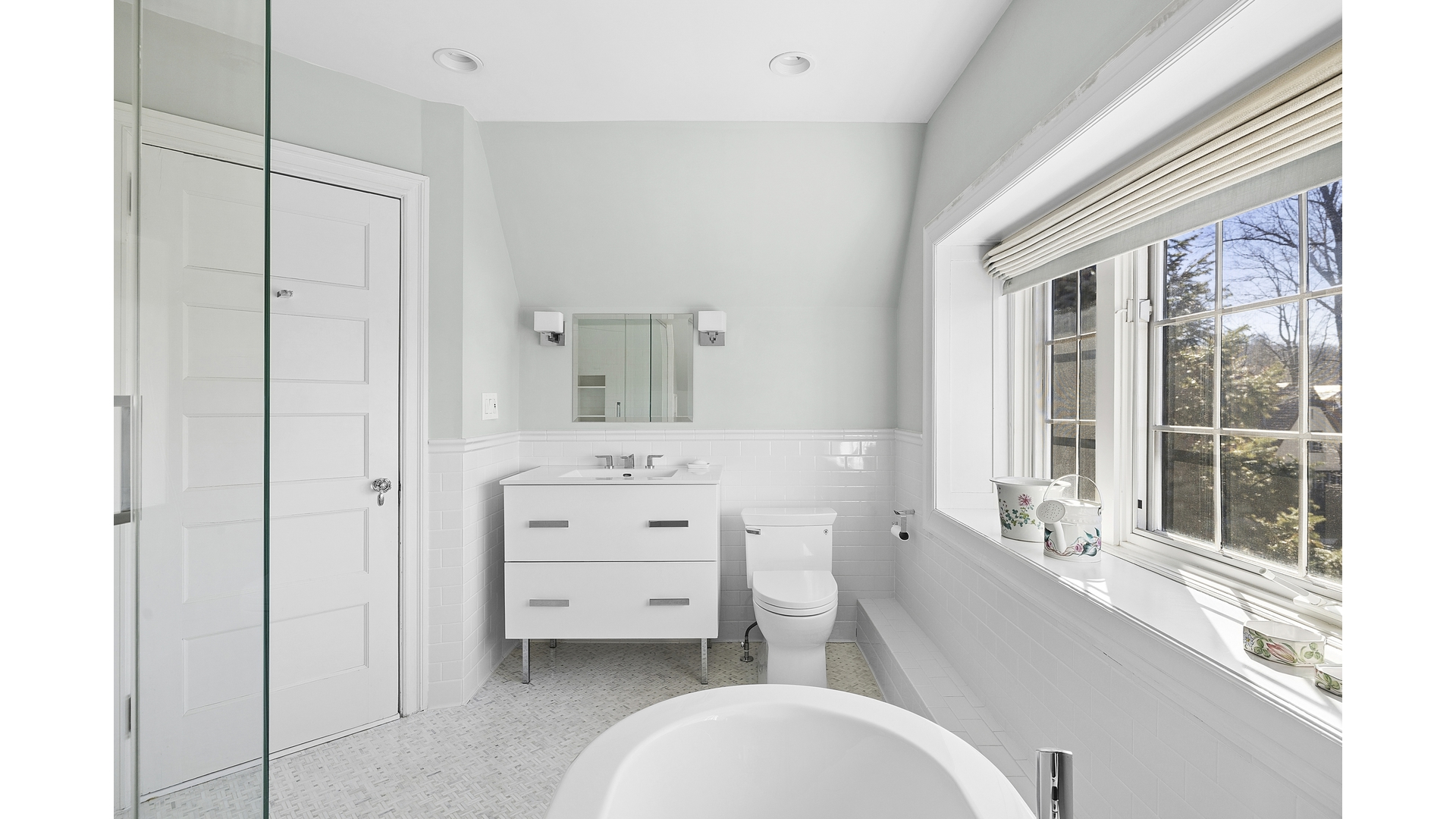 #20 photo, 205 PURITAN Avenue, كوينز Forest Hills , NY 11375