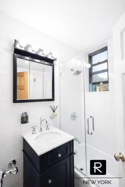 #6 photo, 41 Jane Street, मैनहटन West Village , NY 10014