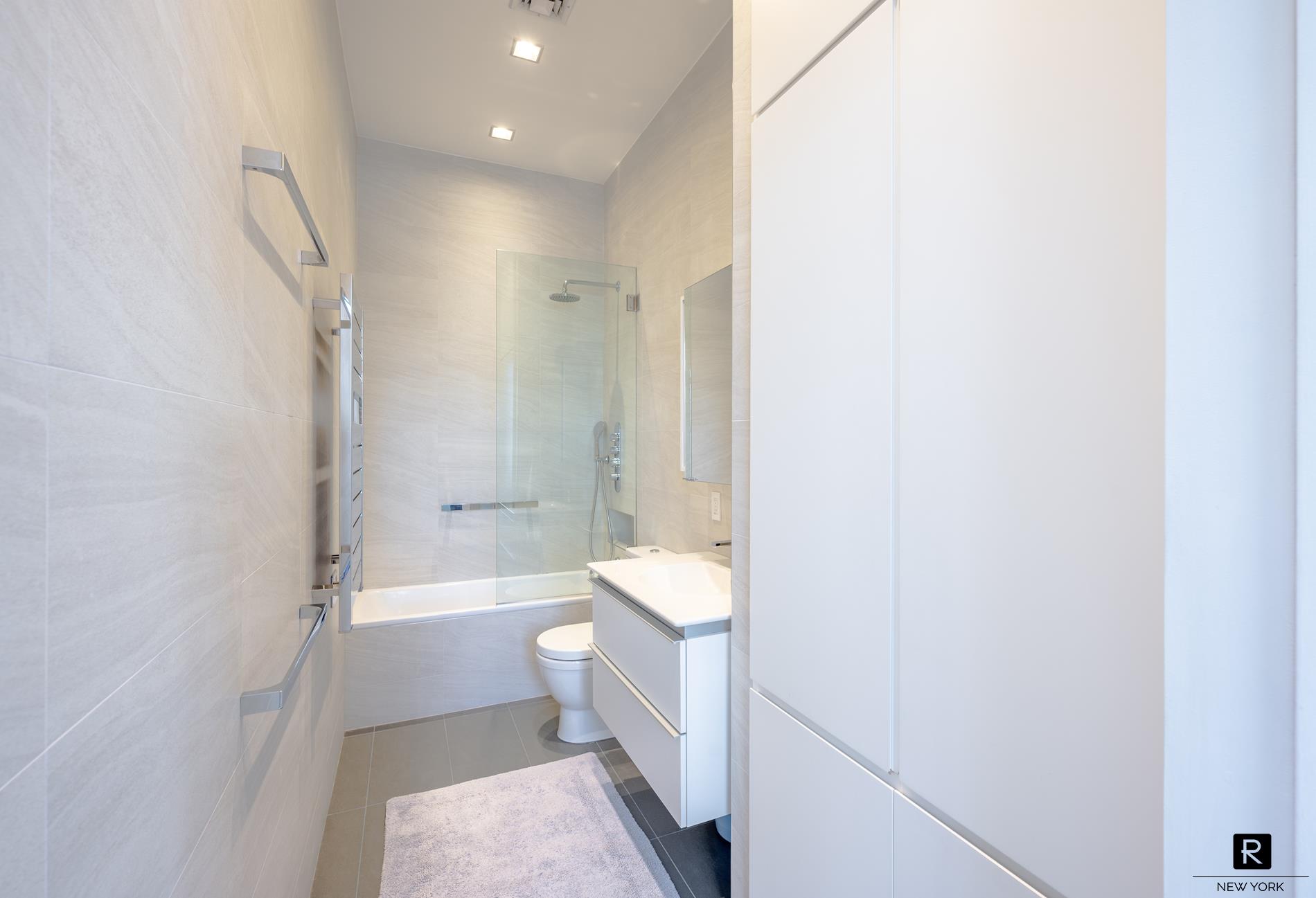 #8 photo, New York City, Murray Hill , NY 10016