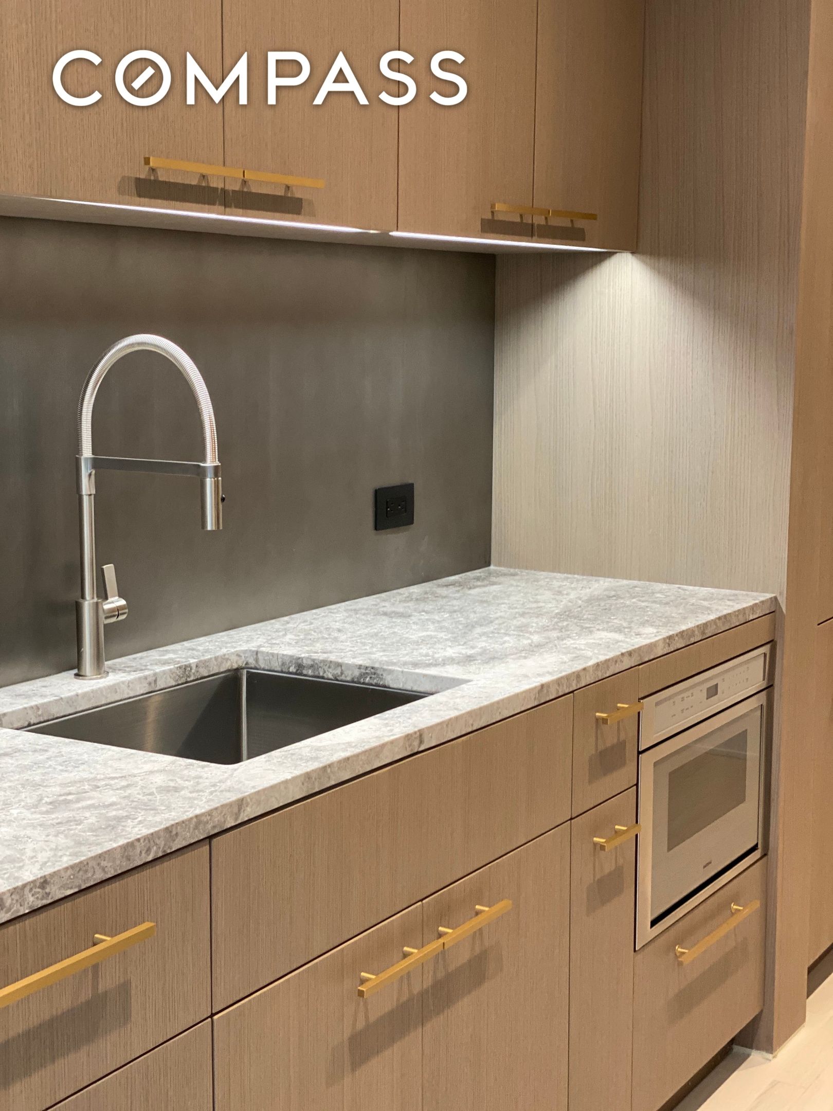 #6 photo, 91 Leonard Street, Tribeca , NY 10013