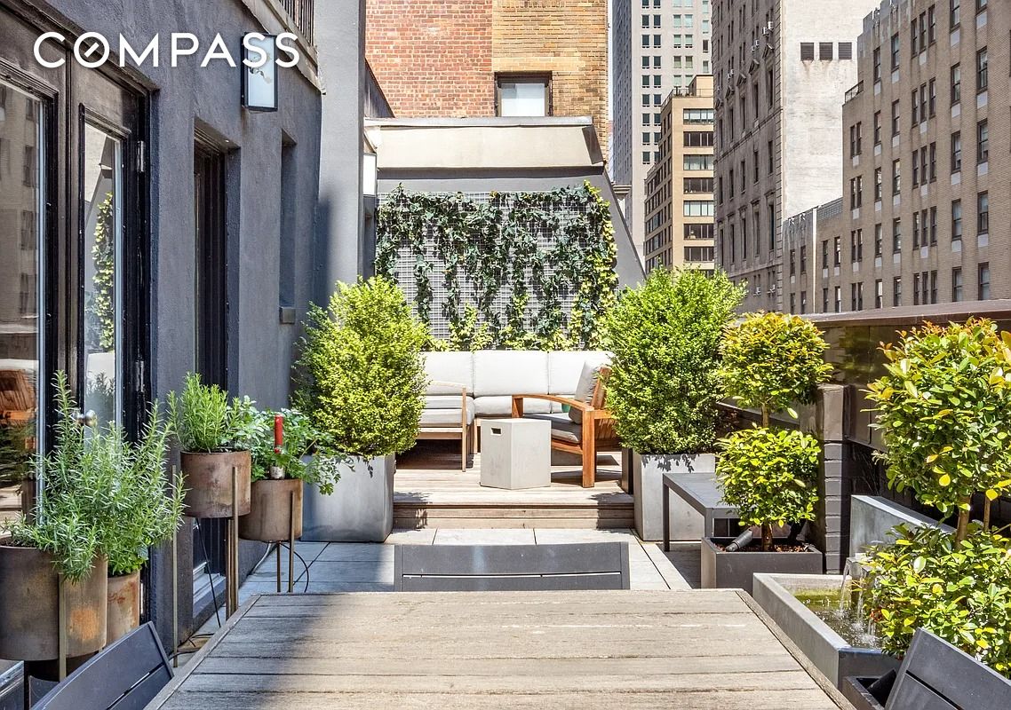 #3 photo, 140 W 58th Street, Midtown , NY 10019