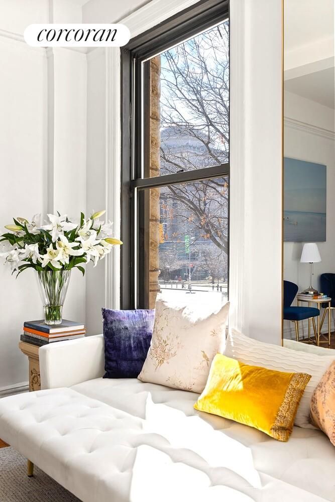 #5 photo, 135 EASTERN Parkway, ब्रुकलीन Prospect Heights , NY 11238