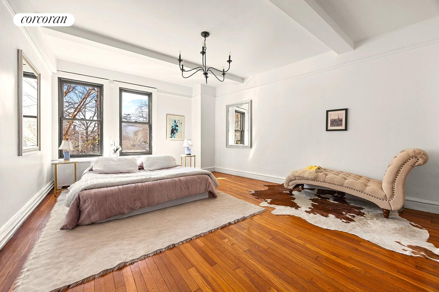 #7 photo, 135 EASTERN Parkway, ब्रुकलीन Prospect Heights , NY 11238